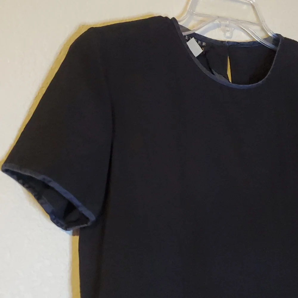 🪩 2/$15 // SPENCER JEREMY: Navy Top - Picture 2 of 4